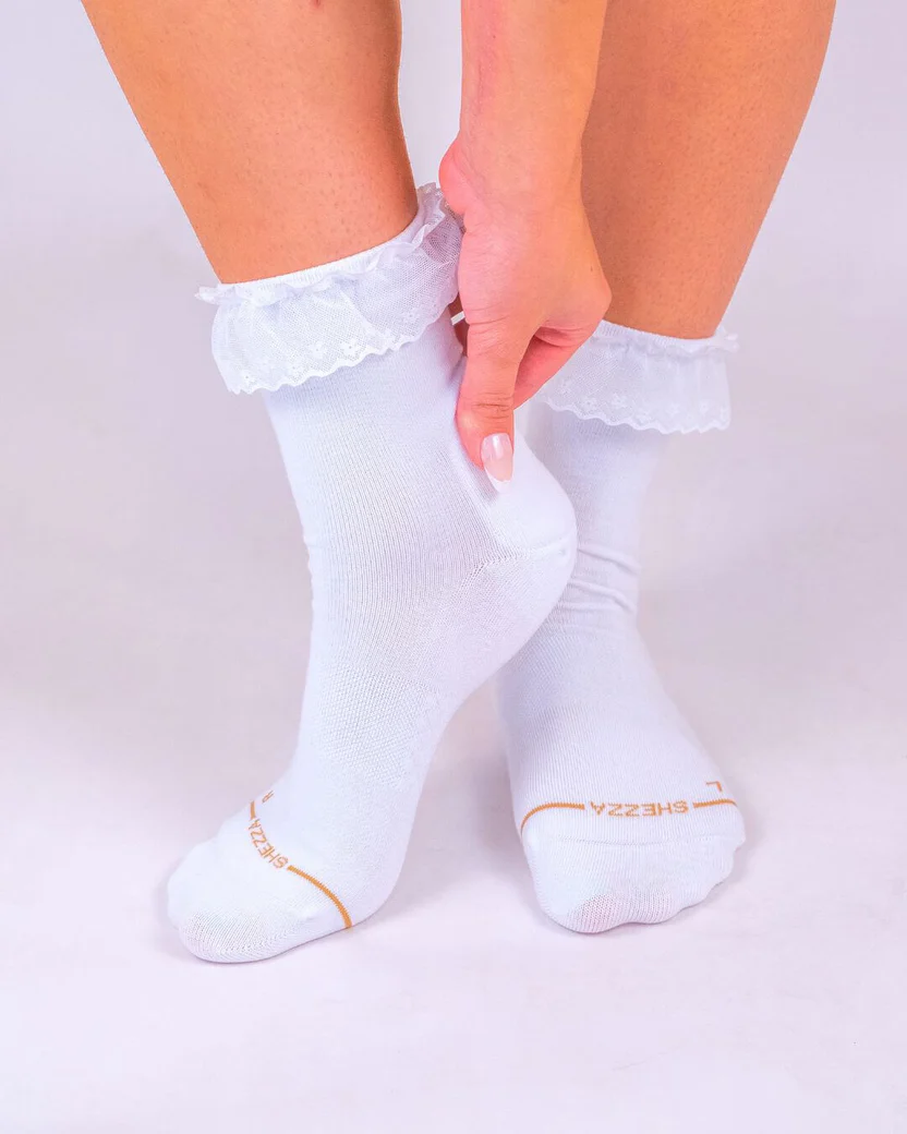 Home padded lace sock squish